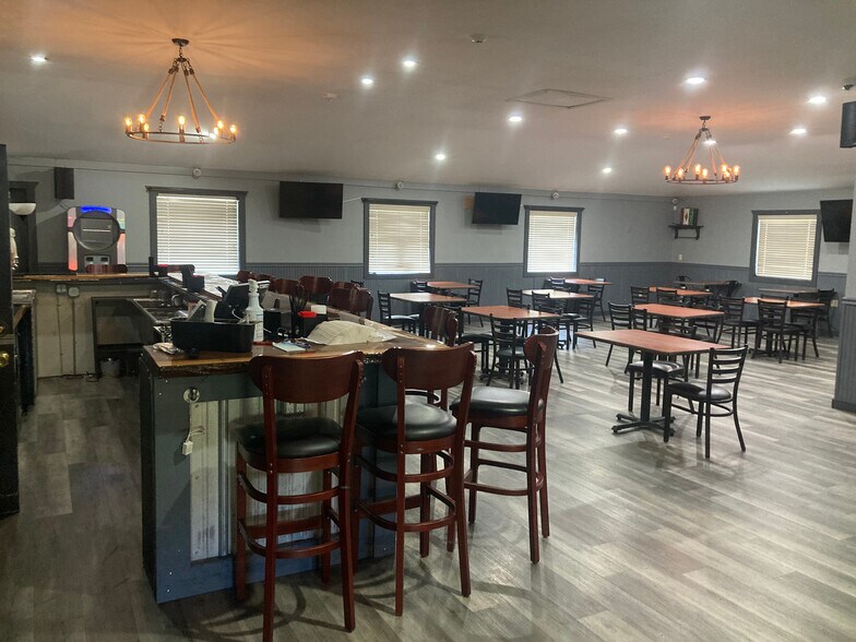 More Photos Of 3 Tompkins Rd, Verbank Restaurant For Lease