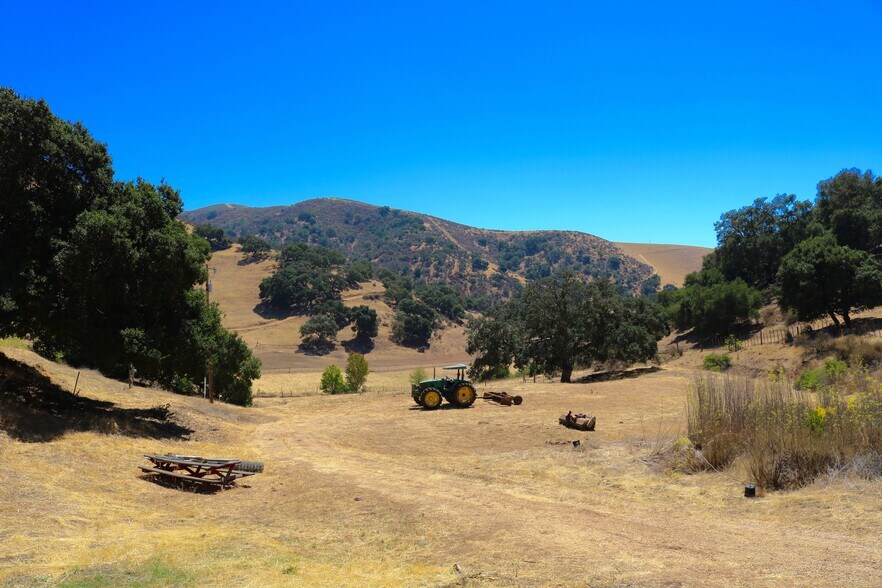 More Photos Of 32800 Johnson Canyon Rd, Gonzales Land For Sale