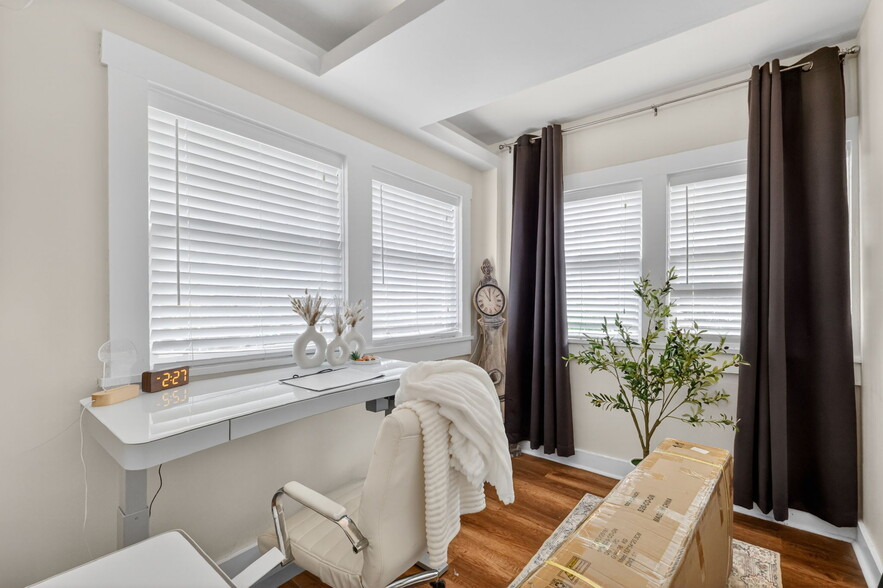 More Photos Of 142 E Gore St, Orlando Medical For Sale