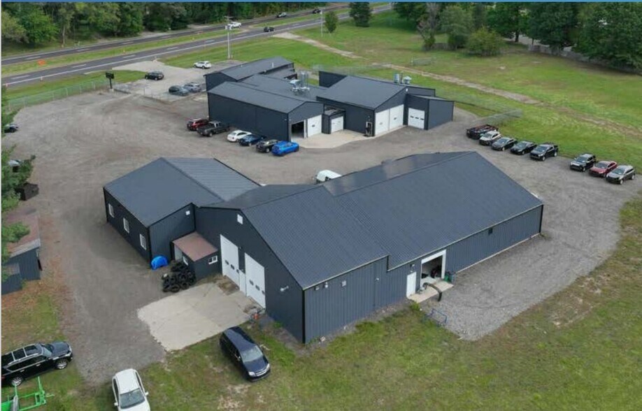 More Photos Of 2025 E Saginaw Hwy, Haslett Auto Repair For Sale