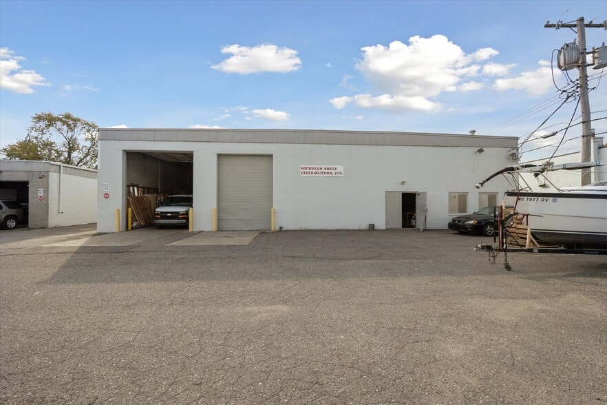 More Photos Of 3461 E Ten Mile Rd, Warren Warehouse For Sale