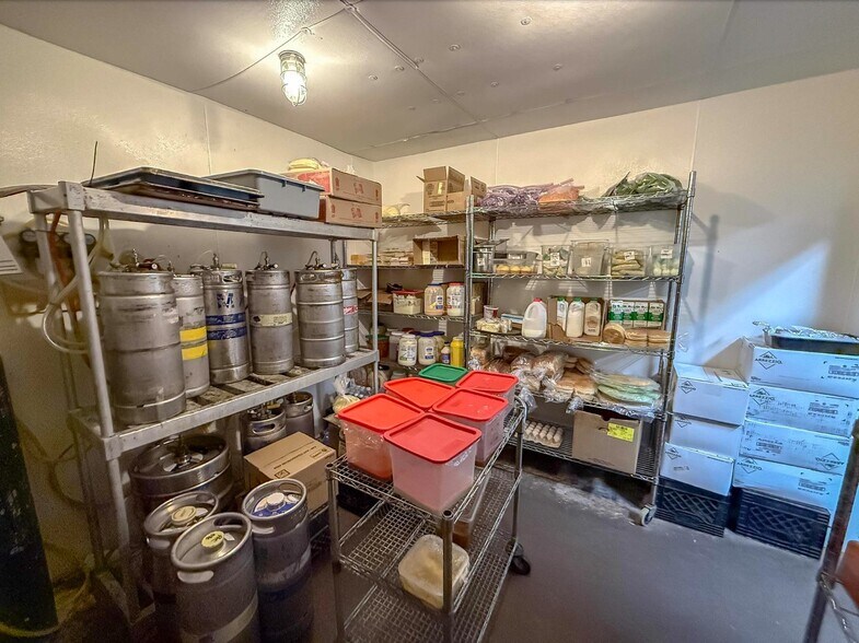 More Photos Of 2203 1st St, Alamogordo General Retail For Sale