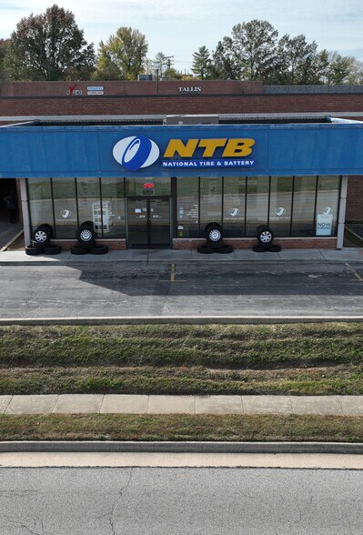 More Photos Of 5701 Suemandy Rd, Saint Peters General Retail For Sale