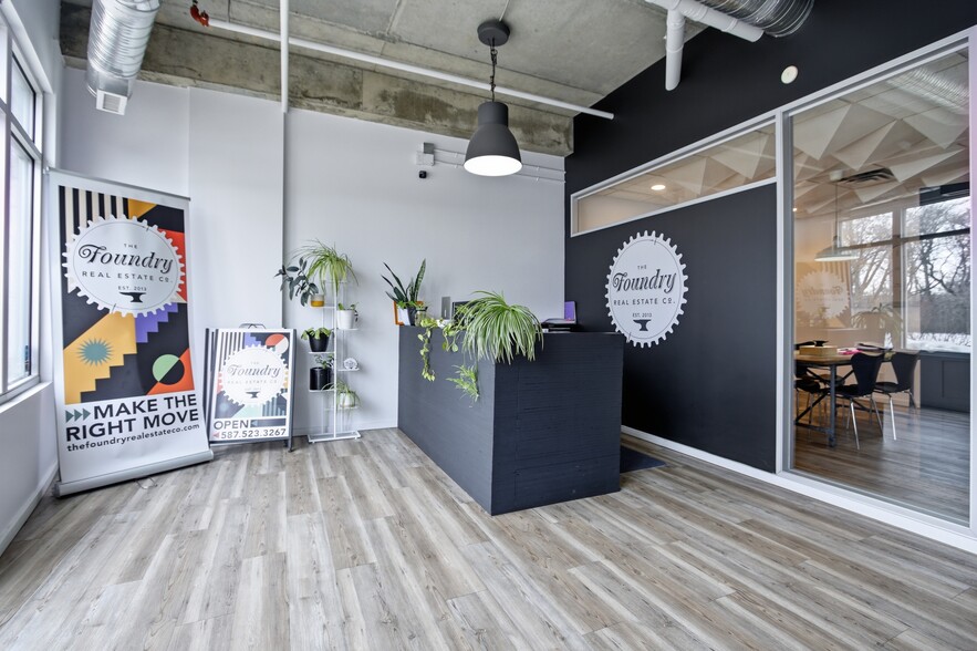 More Photos Of 9411 98 Av NW, Edmonton Office For Sale