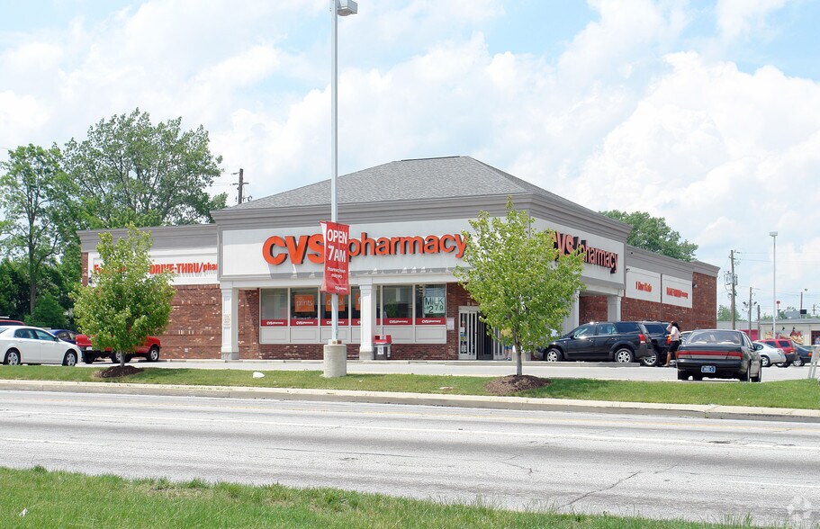 More Photos Of 7202 Michigan Rd, Indianapolis Drugstore For Lease