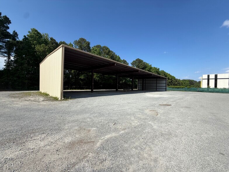 More Photos Of 3812 Cook Blvd, Chesapeake Manufacturing For Lease