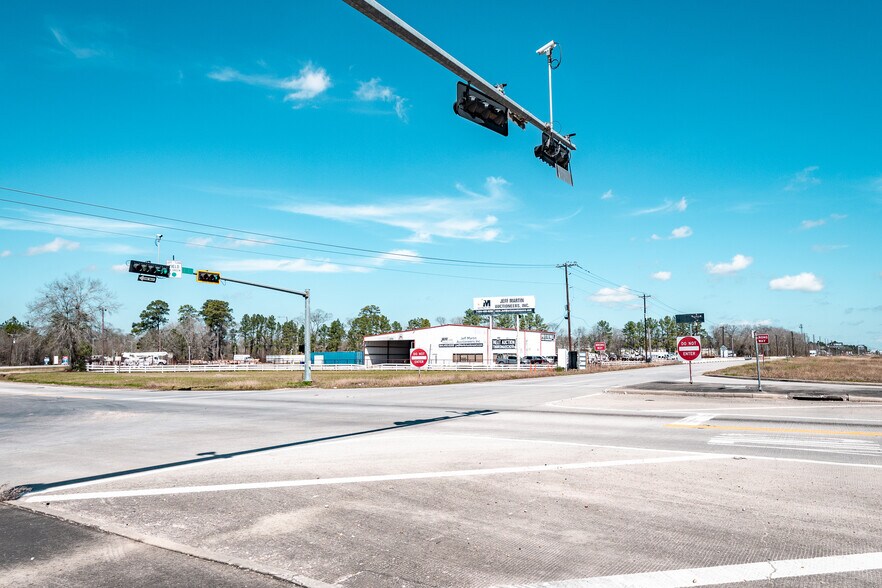 More Photos Of 11998 Highway 59, Cleveland Flex For Sale