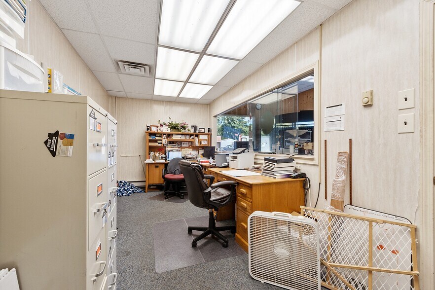 More Photos Of 359 Summer St, Fitchburg Storefront For Sale