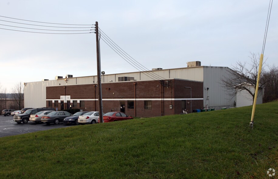 More Photos Of 2500 Freedland Rd, Hermitage Manufacturing For Sale