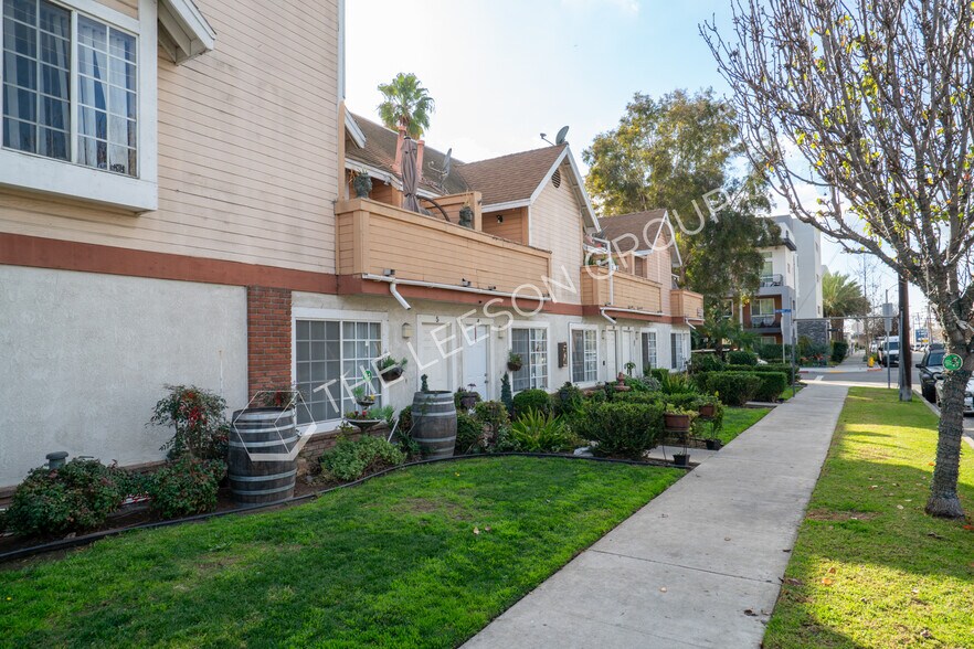 More Photos Of 550 Williamson Ave, Fullerton Apartments For Sale