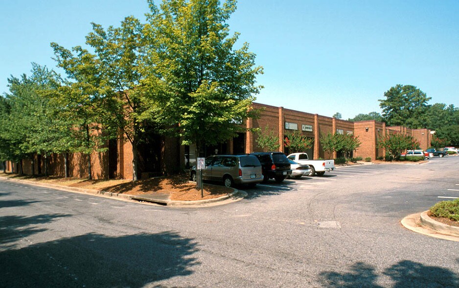 More Photos Of 3065 McCall Dr, Doraville Unknown For Lease