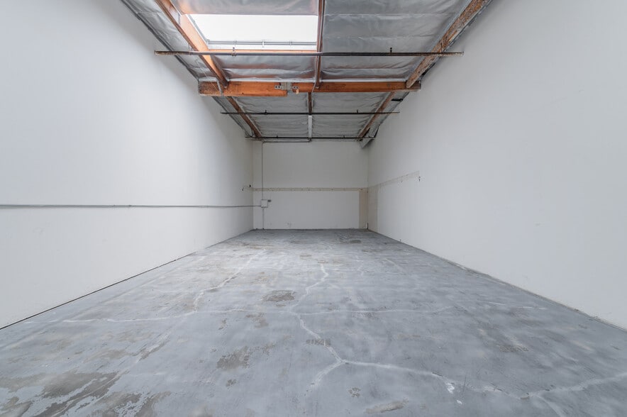 More Photos Of 11533 Slater Ave, Fountain Valley Warehouse For Sale