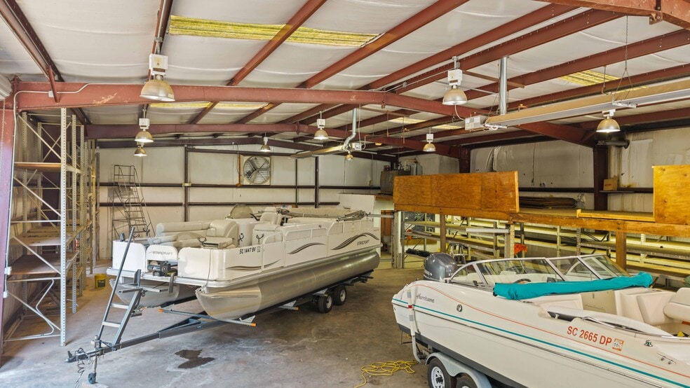 More Photos Of 533 Crest Dr, Easley Industrial For Sale