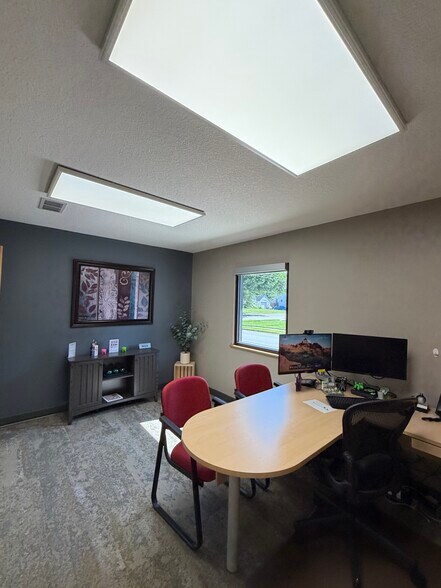More Photos Of 502 Henry St, New Haven Office For Sale