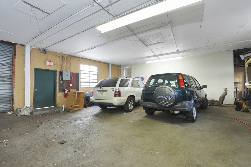 More Photos Of 16 Marion St, Hackensack Warehouse For Lease