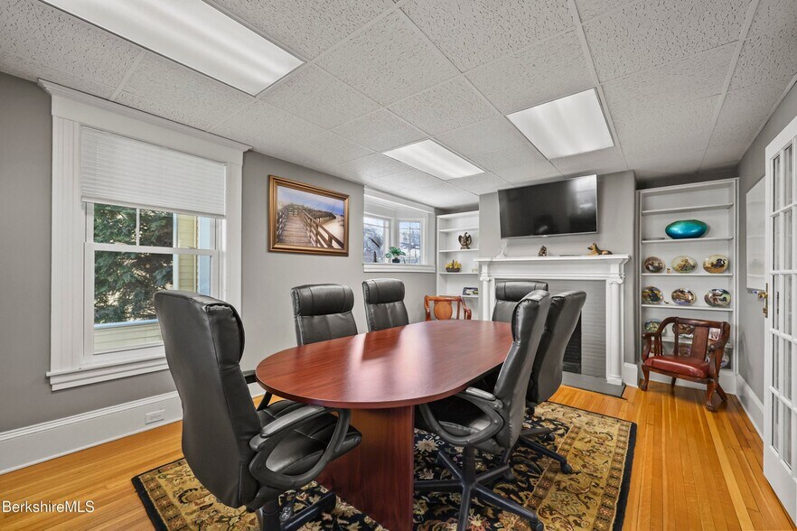 More Photos Of 92 Elm St, Pittsfield Office For Sale