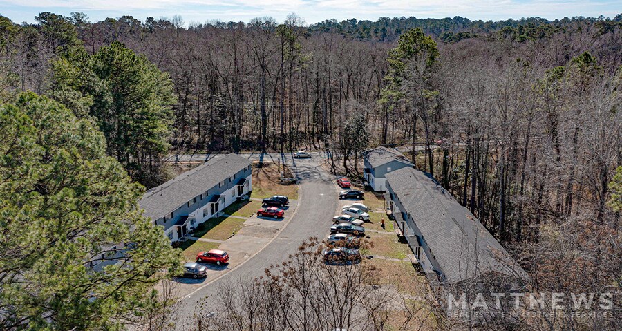 More Photos Of 4053 Log Cabin Dr, Macon-Bibb Apartments For Sale