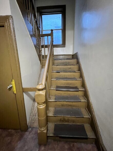 More Photos Of 209 Franklin Ave, Mount Vernon Apartments For Sale