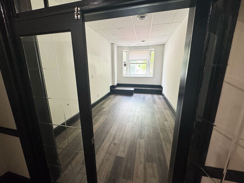 More Photos Of 1303 N Charles St, Baltimore Apartments For Sale