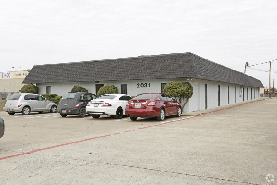 More Photos Of 2031 John West Rd, Dallas Office For Lease