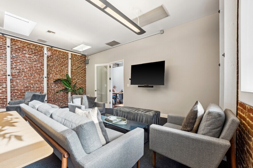 More Photos Of 247 High St, Palo Alto Office For Lease