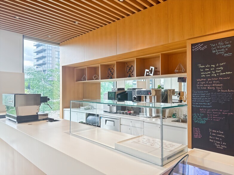 More Photos Of 11 Peel Ave, Toronto Coworking Space