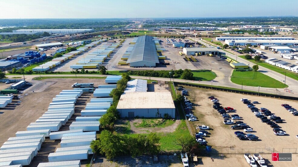 More Photos Of 5251-5255 Wilbarger St, Fort Worth Warehouse For Sale