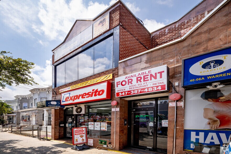 More Photos Of 4008 Warren St, Elmhurst Office For Lease