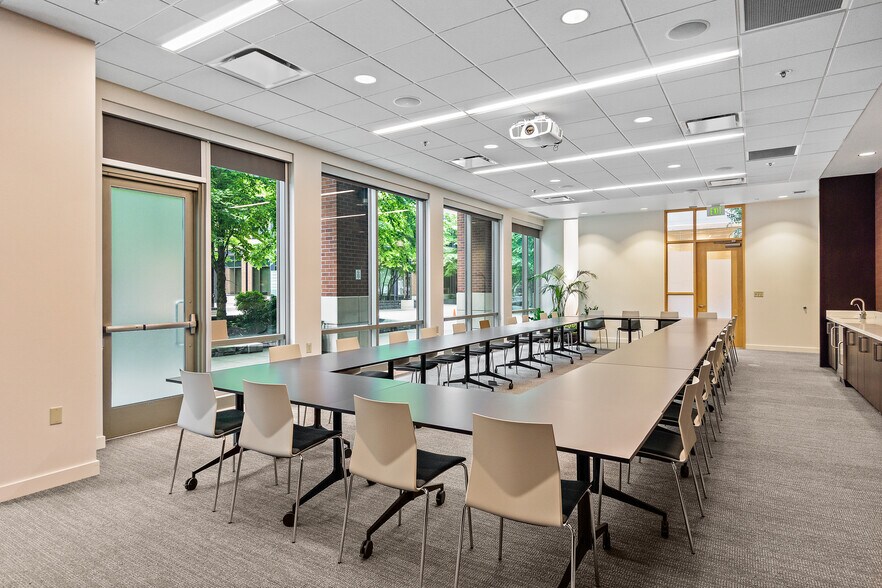 More Photos Of 705 5th Ave S, Seattle Office For Lease