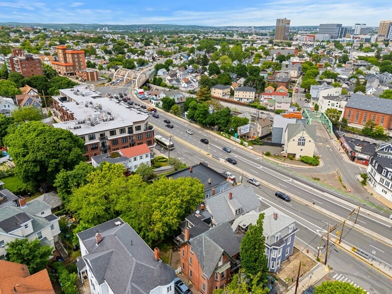 More Photos Of 422 McGrath Hwy, Somerville Apartments For Sale