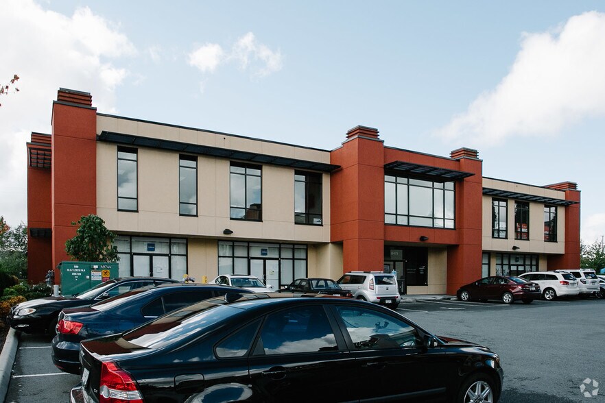 More Photos Of 30475 Cardinal Ave, Abbotsford Office For Sale