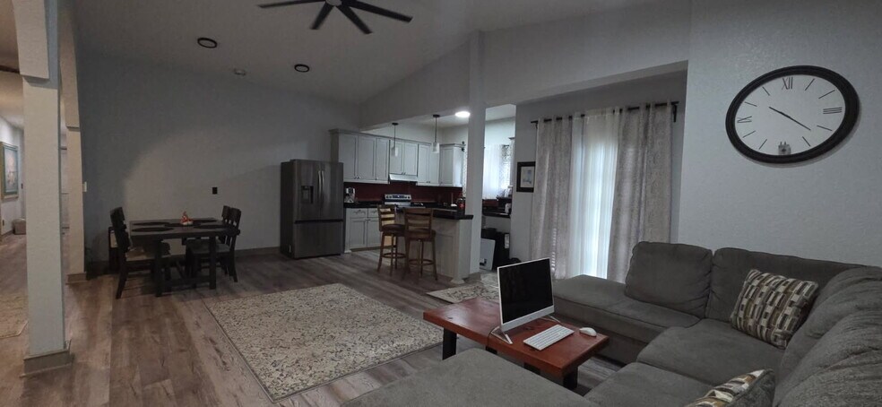 More Photos Of 108 Boerne Stage Airfield, Boerne Specialty For Sale