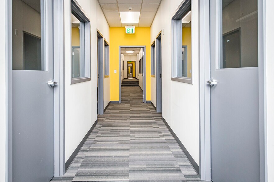 More Photos Of 208 E Kiehl Ave, North Little Rock Office For Sale