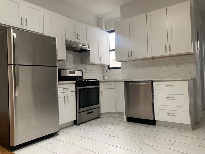 More Photos Of 2838 W 19th St, Brooklyn Multifamily For Sale