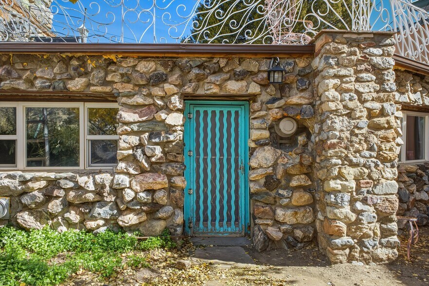 More Photos Of 24 Matisse Rd NE, Albuquerque Apartments For Sale