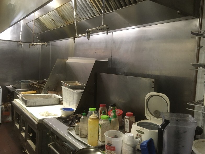 More Photos Of 11336 Bartlett Ave, Adelanto Storefront Retail Office For Lease