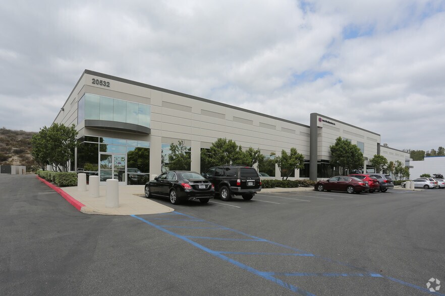 More Photos Of 20532 Crescent Bay Dr, Lake Forest Warehouse For Lease