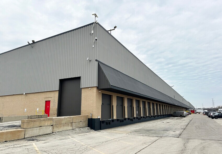 More Photos Of 4700-4800 Proviso Dr, Melrose Park Distribution For Lease
