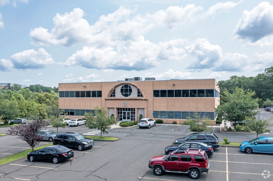 Primary Photo Of 2 Ivy Brook Rd, Shelton Medical For Sale