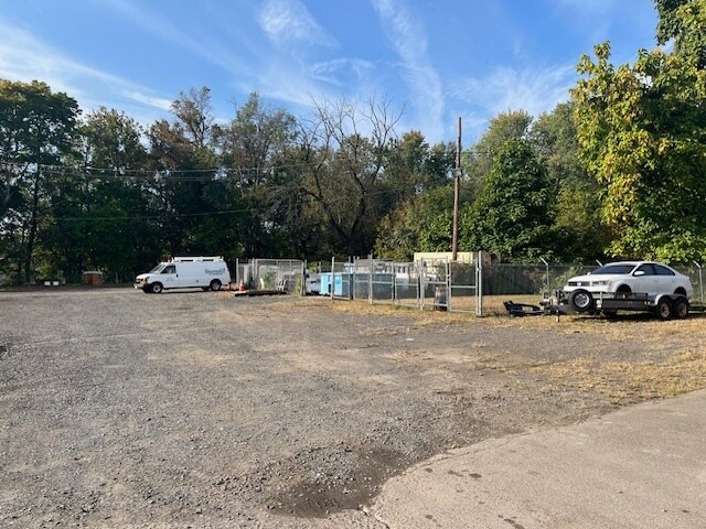 More Photos Of 100 W Main St, Bound Brook Warehouse For Lease