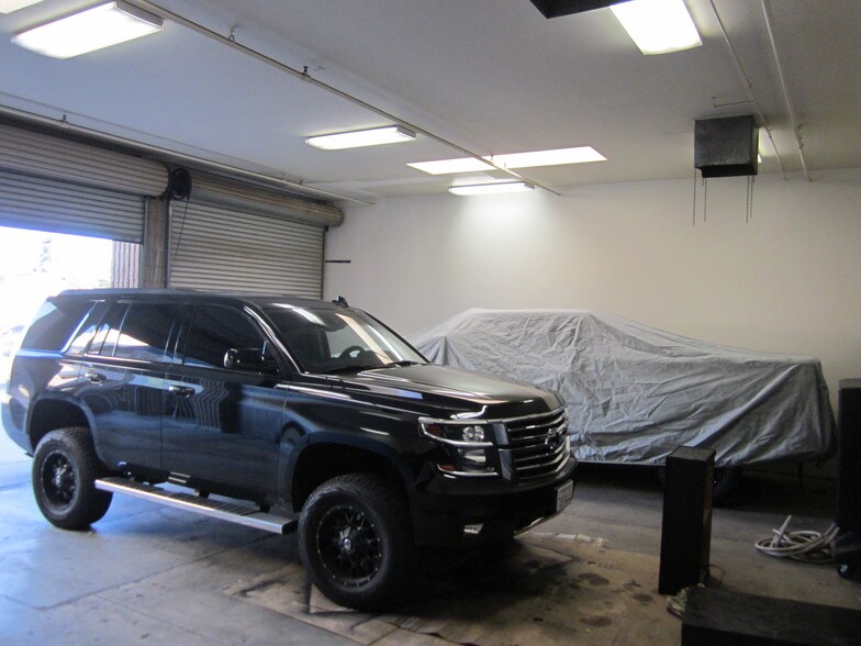 More Photos Of 68725 Ramon Rd, Cathedral City Auto Repair For Sale