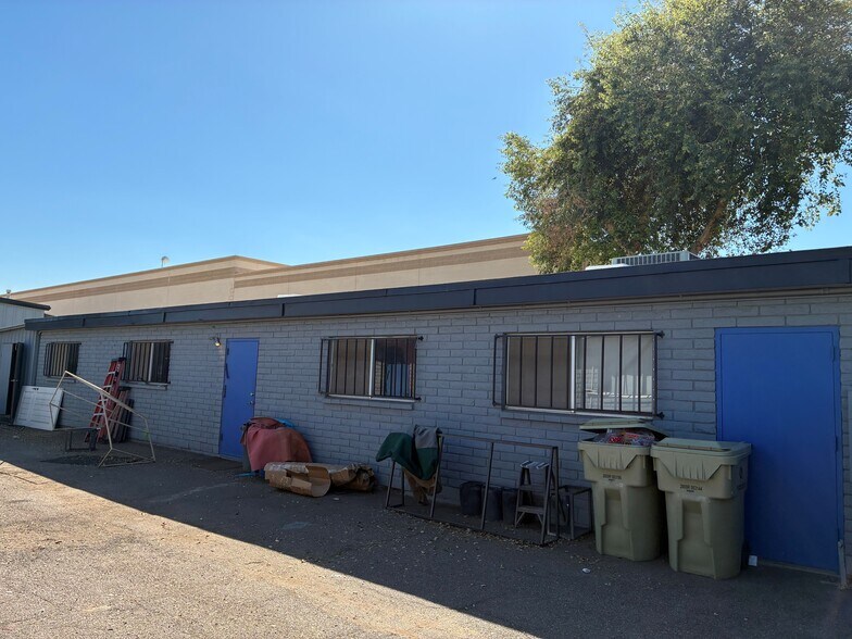 More Photos Of 5541 N 59th Ave, Glendale Service For Sale