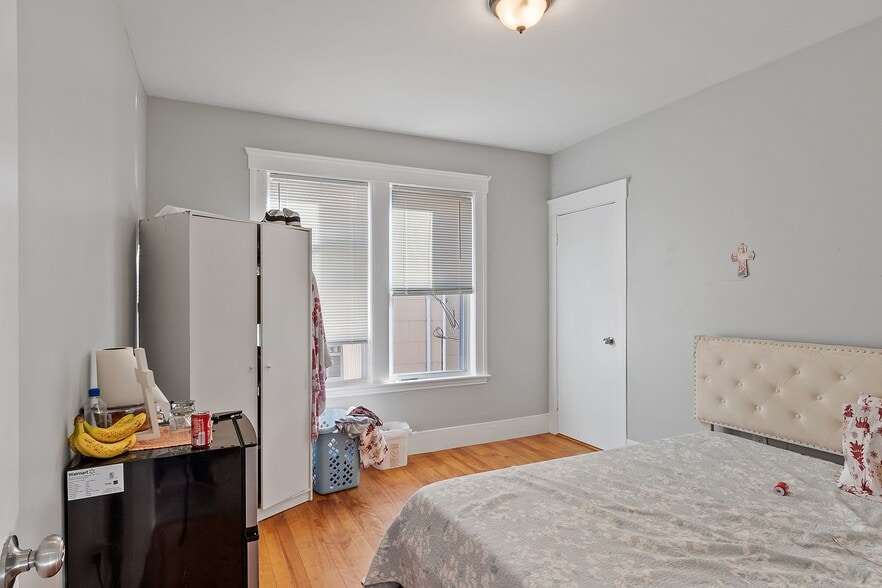 More Photos Of 36-38 Houghton St, Worcester Apartments For Sale