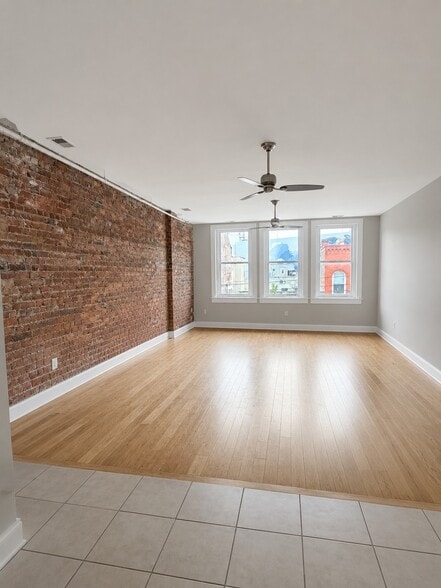 More Photos Of 1717 E Franklin St, Richmond Storefront Retail Residential For Sale