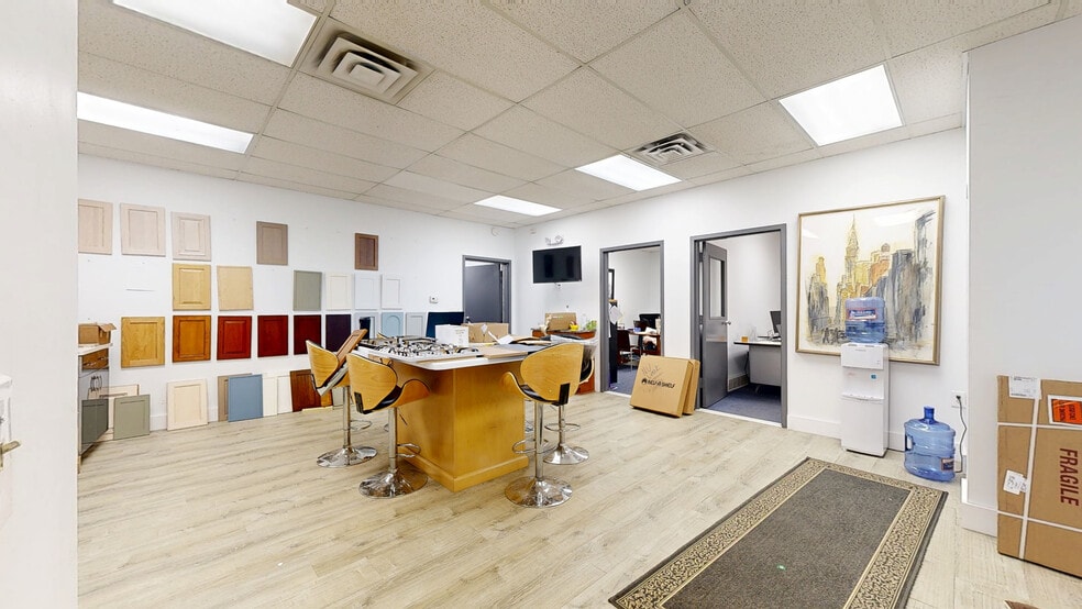 Primary Photo Of 107 Norris Dr, Rochester Warehouse For Lease