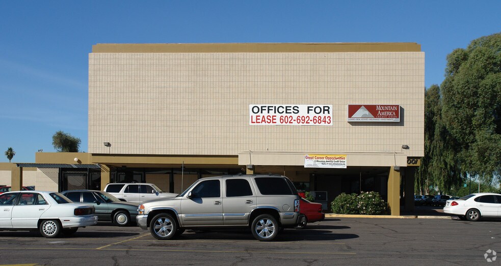 More Photos Of 3001 W Indian School Rd, Phoenix Office For Sale