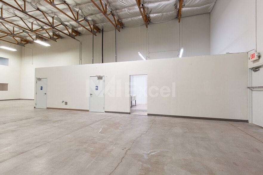 More Photos Of 3510 Cavaretta Ct, Las Vegas Warehouse For Lease