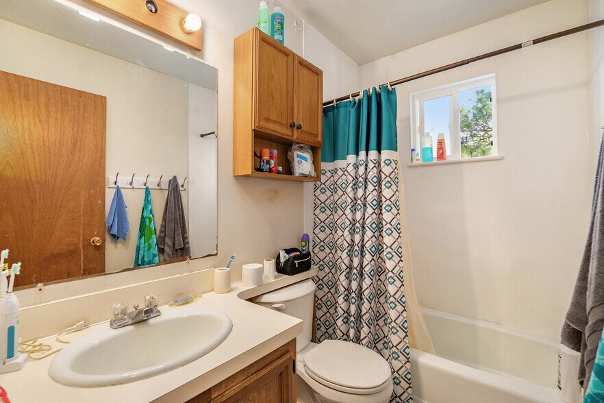 More Photos Of 257 Moccasin, Estes Park Apartments For Sale