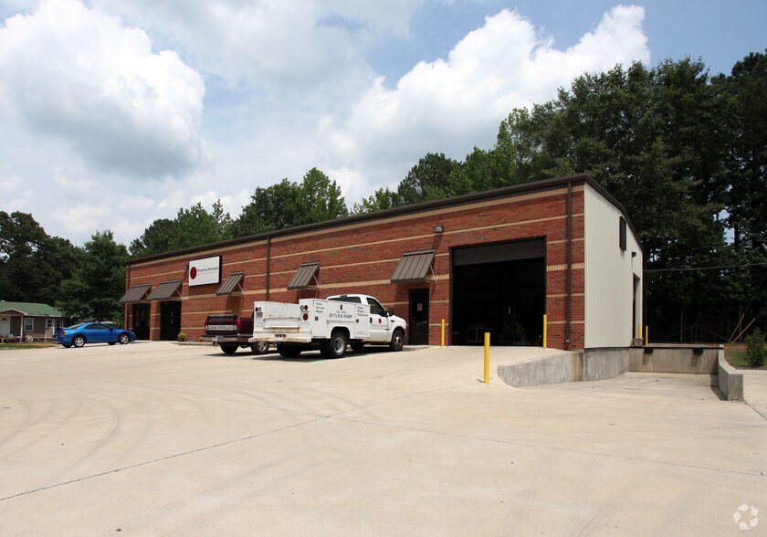 More Photos Of 901 Dow St, Pelham Warehouse For Lease