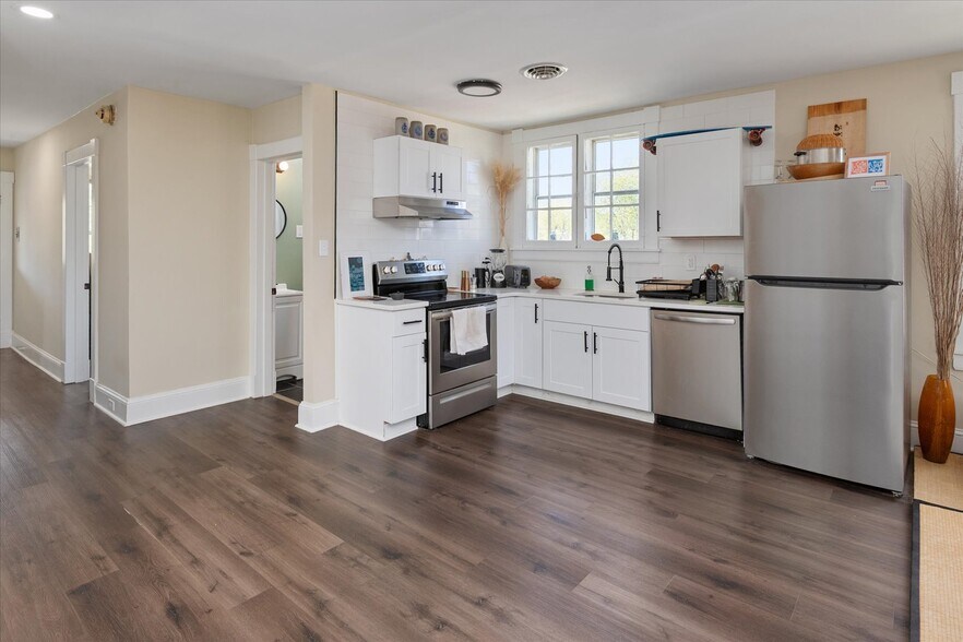 More Photos Of 104 Maple Ave, Chestertown Apartments For Sale